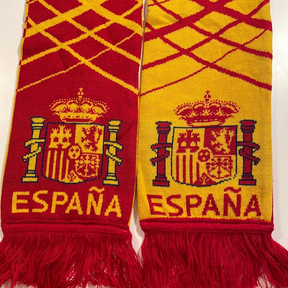 Soccer scarf. Espana.